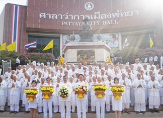 Eighty-four residents joined the monkhood to mark the start of HM the King’s 84th year.